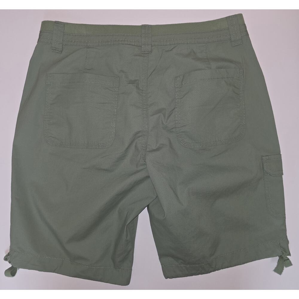 NWT 10P Women's Green Bermuda Shorts w/Pockets St. John's Bay MSRP $32 - Picture 6 of 9
